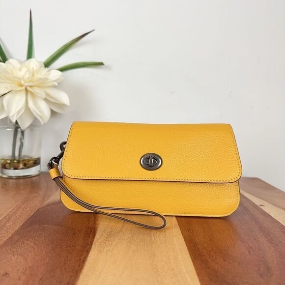 NWT‎ COACH Leather Originals Wristlet - Picture 1 of 6
